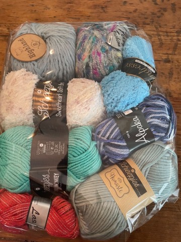 B2251435 54f4 459f 8cb5 ceaf35f70ccf